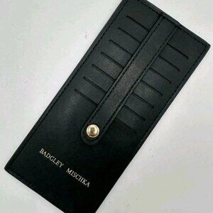 Badgley Mischka 7 Slot Black Card Holder / Wallet With Snap Closure. NWOT